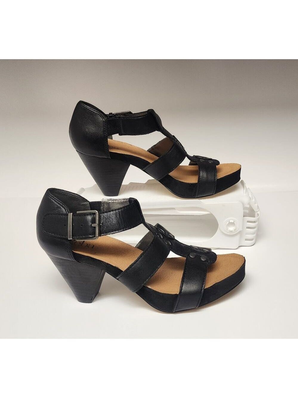 Reba Womens Black Ankle Strappy Block Heels Open Toe D'Orsay Sandals Size 7M